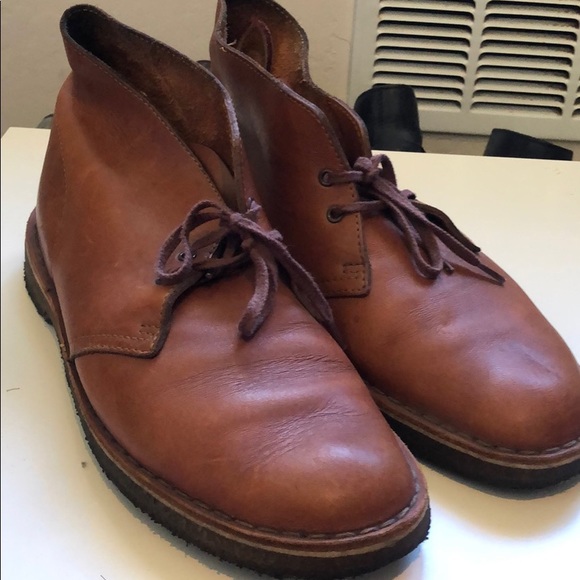 Clark’s Chukka Boot - Picture 1 of 4